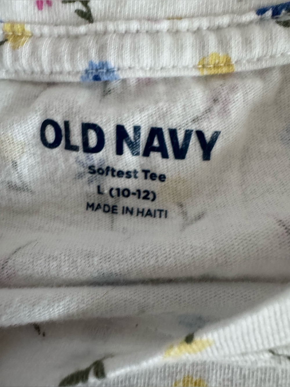 The Children’s Place and Old Navy Bundle Girls Set of Two Tops - Picture 3 of 3